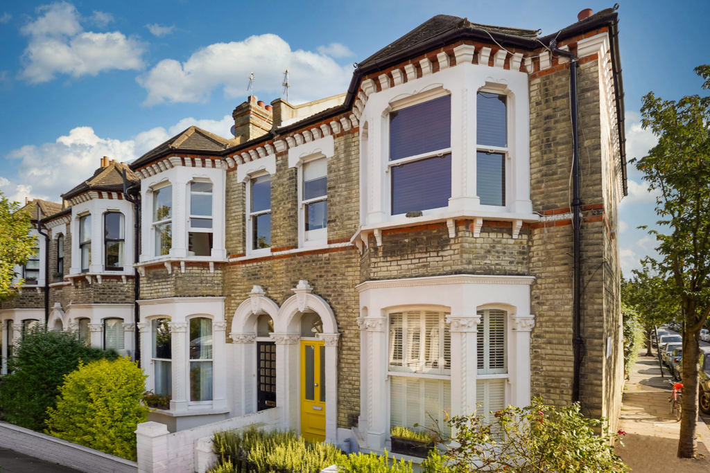 ImageFix+ Image Enhancement and Declutter Fulham, Sw6 Virtual Stage Property