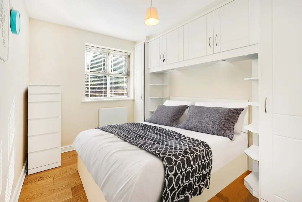 Virtual Home Renovation Staging Example London UK Virtual Stage Property Stott Close, London, SW18